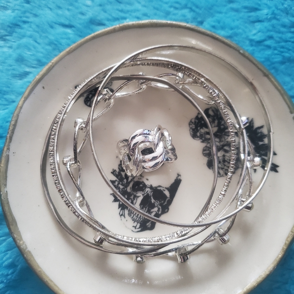 Ring/bracelet bundle